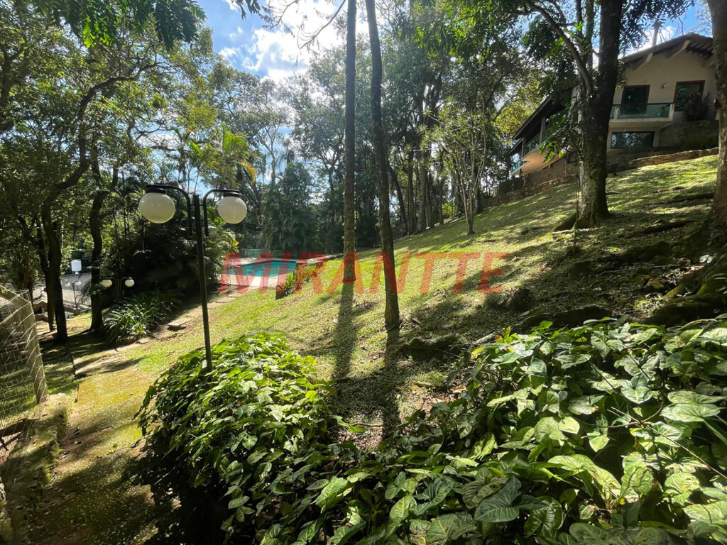 Casa terrea de 600m² com 3 quartos em Serra Da Cantareira