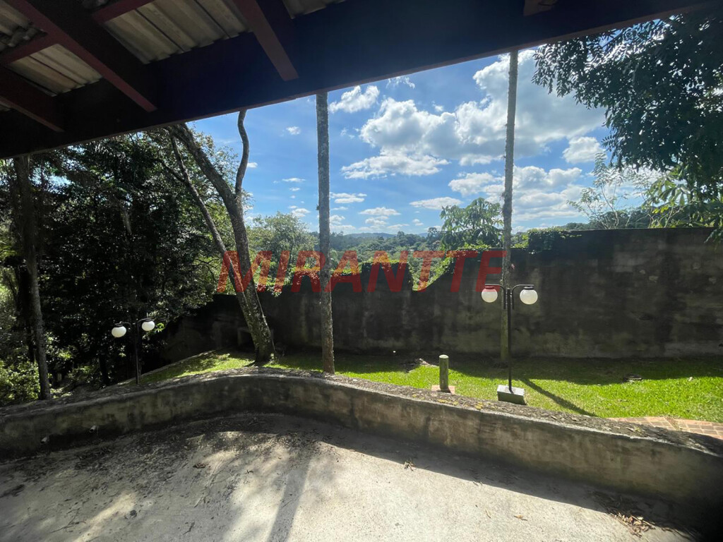 Casa terrea de 600m² com 3 quartos em Serra Da Cantareira