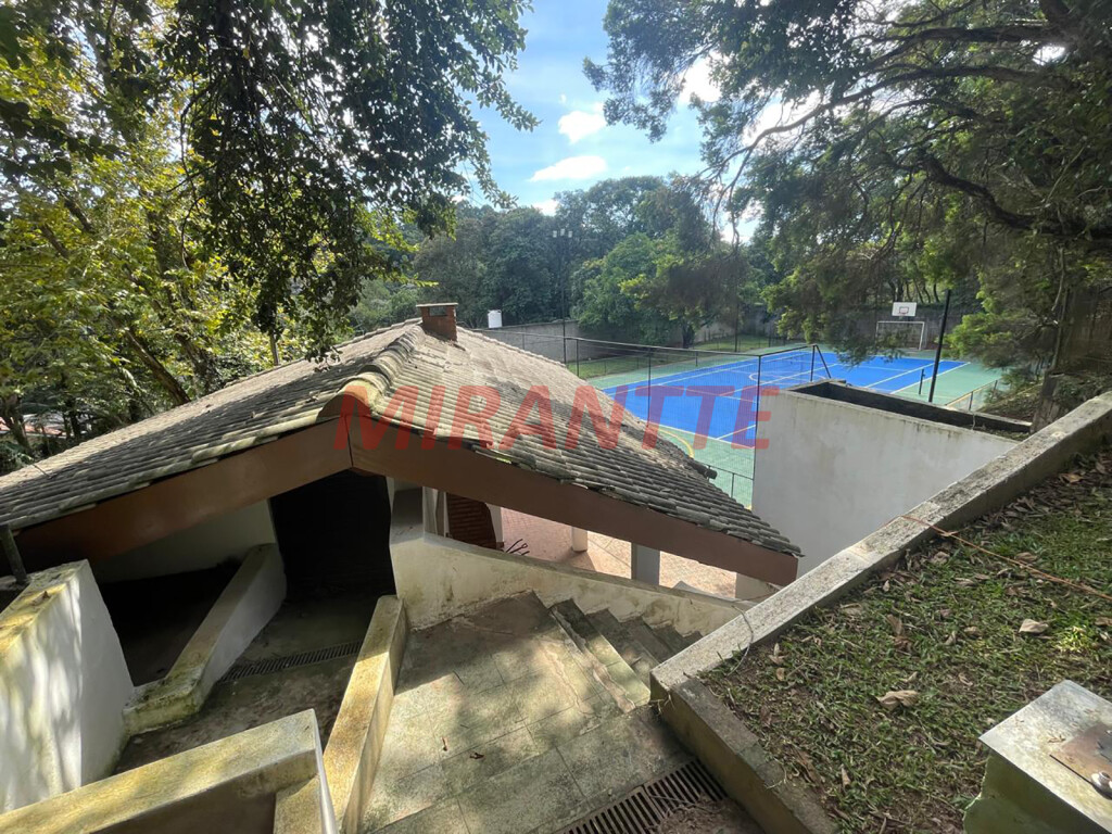 Casa terrea de 600m² com 3 quartos em Serra Da Cantareira