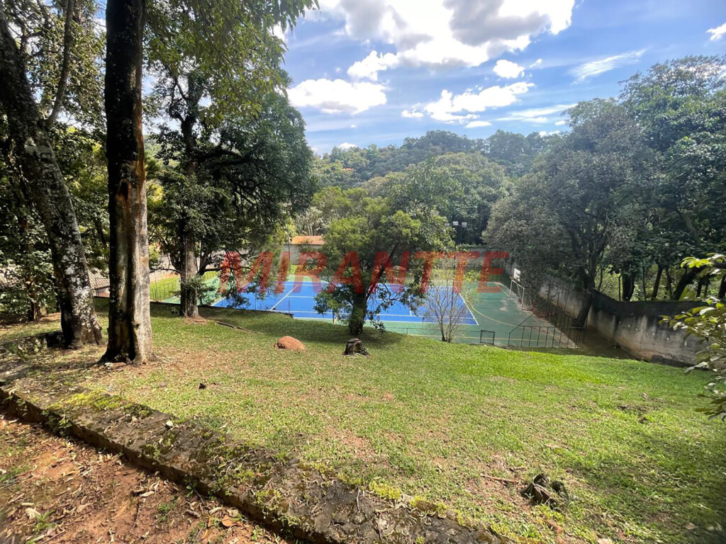 Casa terrea de 600m² com 3 quartos em Serra Da Cantareira