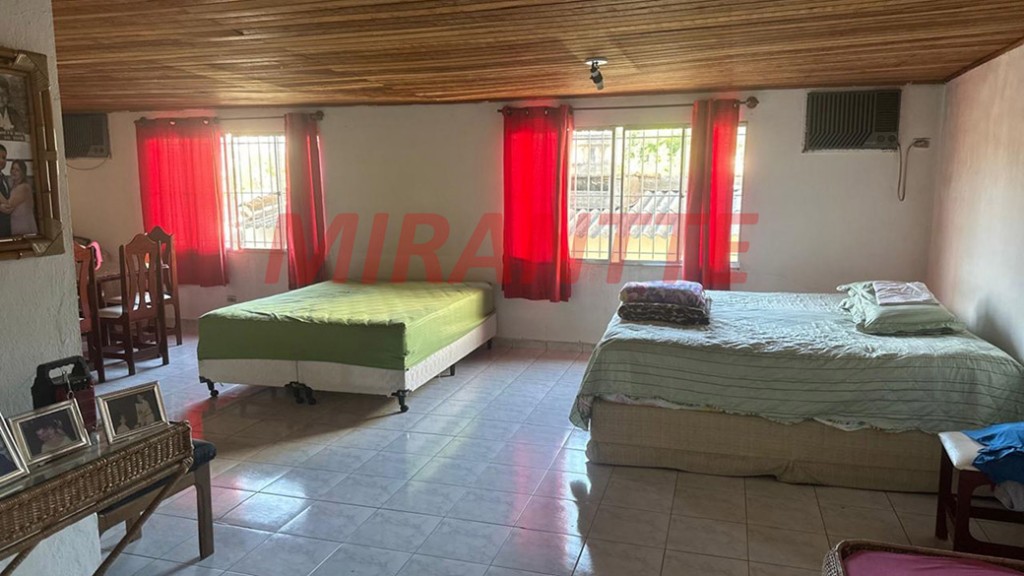 Sobrado de 115m² com 5 quartos em Tremembe