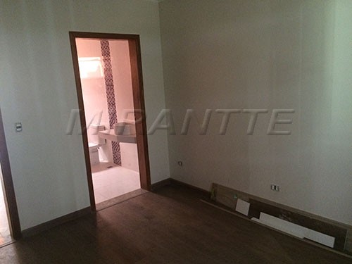 Sobrado de 172m² com 3 quartos em Casa Verde