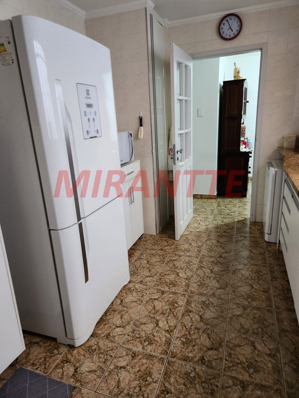Sobrado de 300m² com 3 quartos em Jardim França