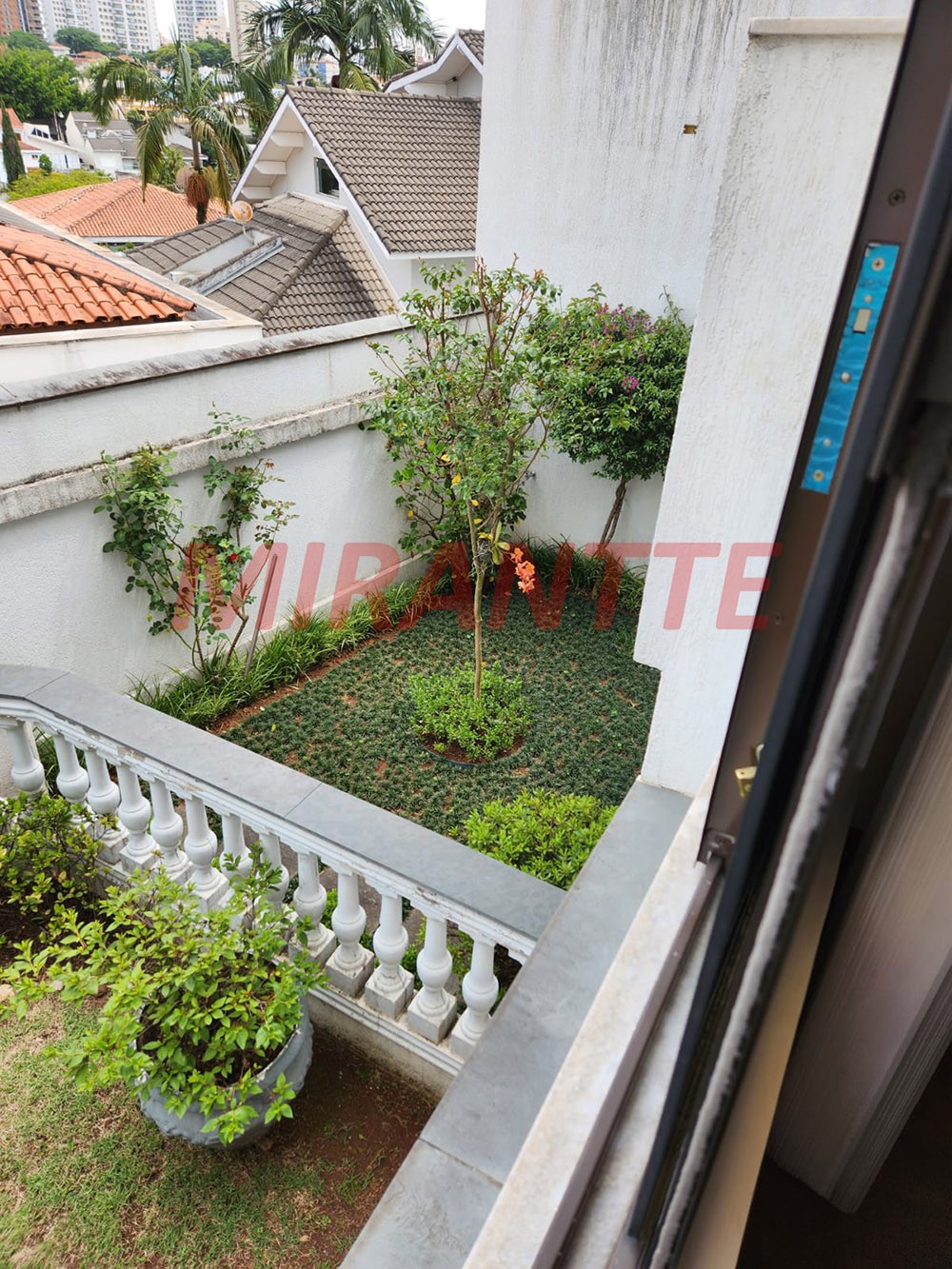 Sobrado de 300m² com 3 quartos em Jardim França