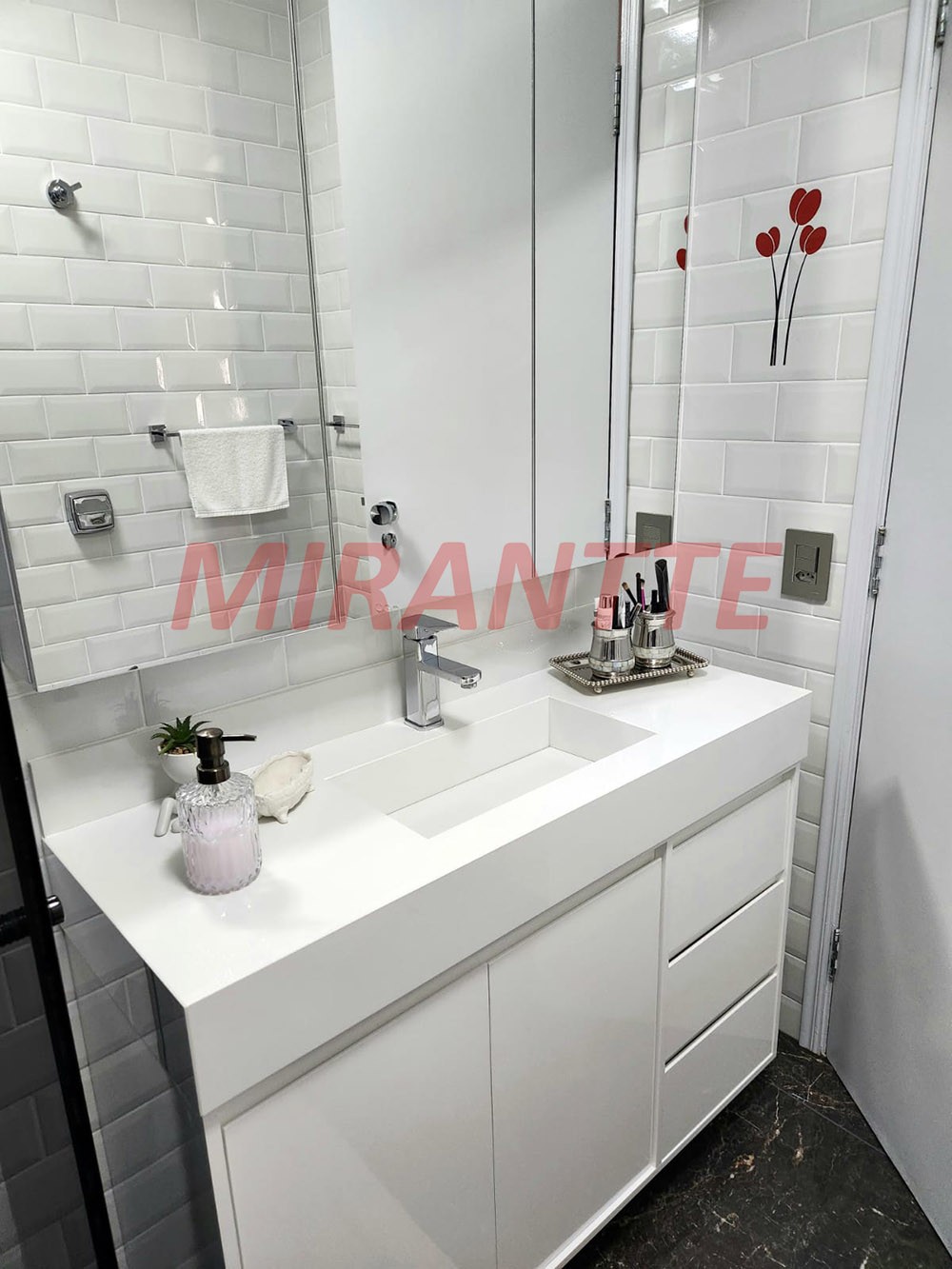 Sobrado de 300m² com 3 quartos em Jardim França