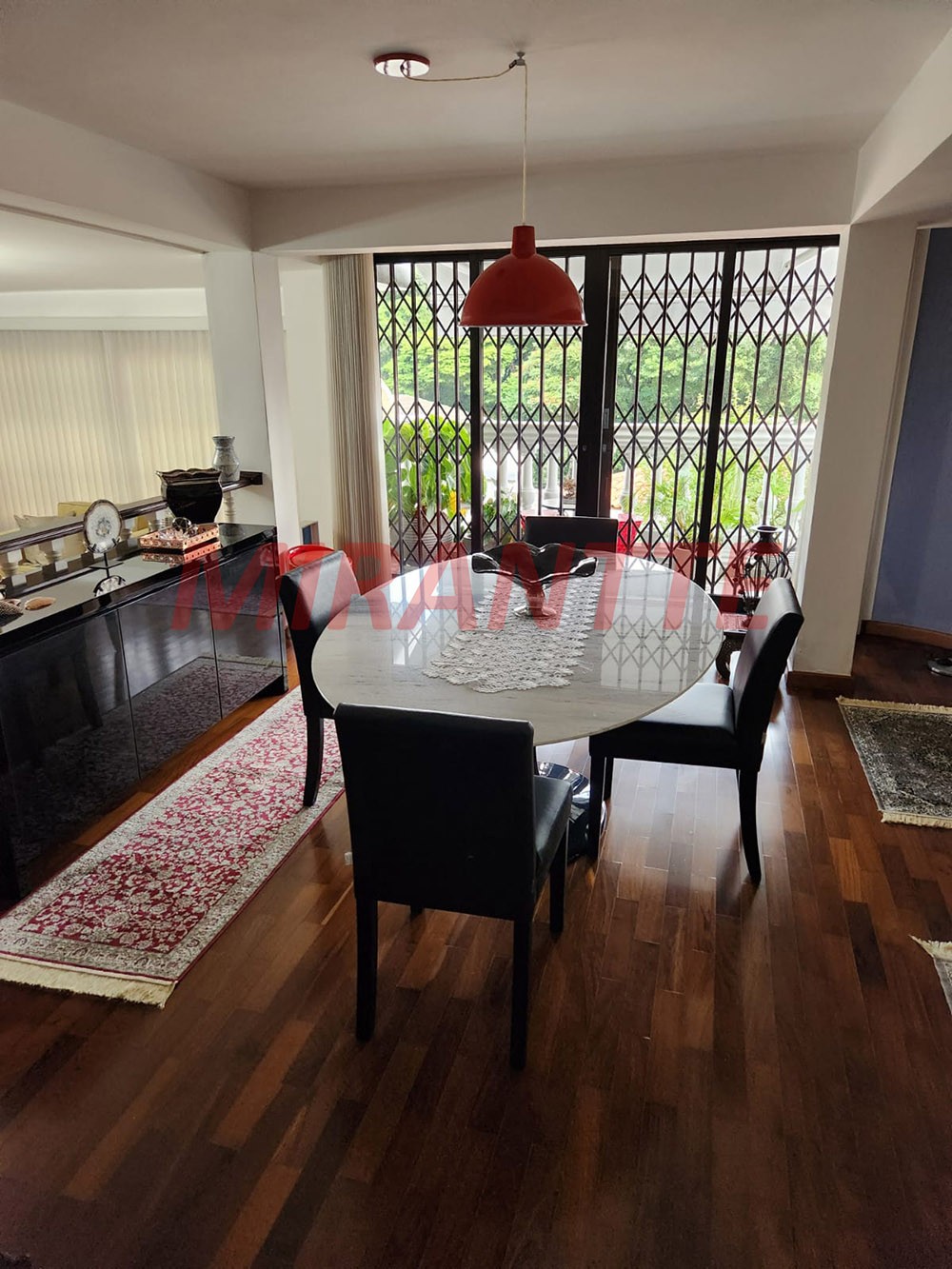Sobrado de 300m² com 3 quartos em Jardim França