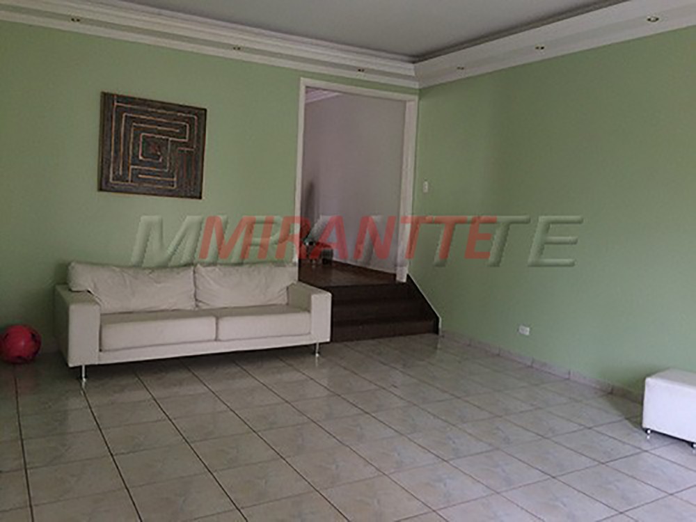 Sobrado de 210m² com 3 quartos em Santana