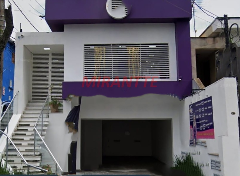 Sobrado de 210m² com 3 quartos em Santana