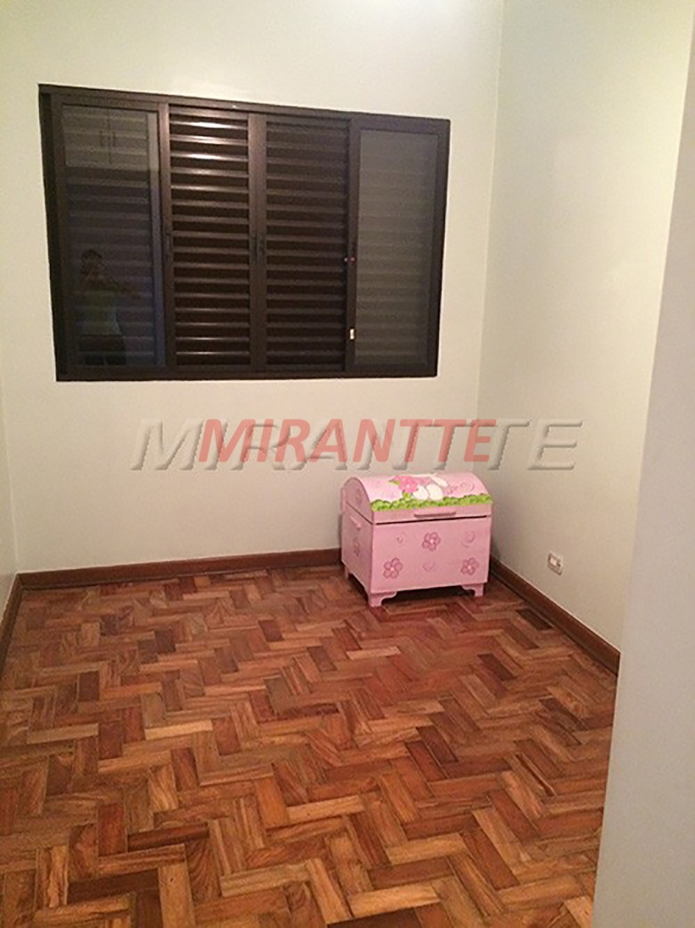 Sobrado de 210m² com 3 quartos em Santana