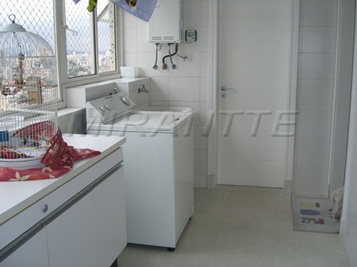 Apartamento com 3 quartos em Água Fria