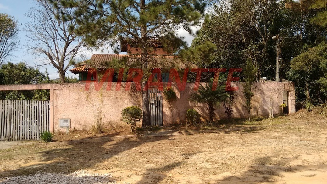 Sobrado de 400m² com 3 quartos em Santa Ines