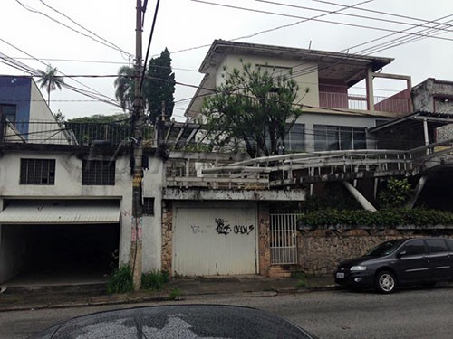 Sobrado de 490m² com 3 quartos em Tremembe