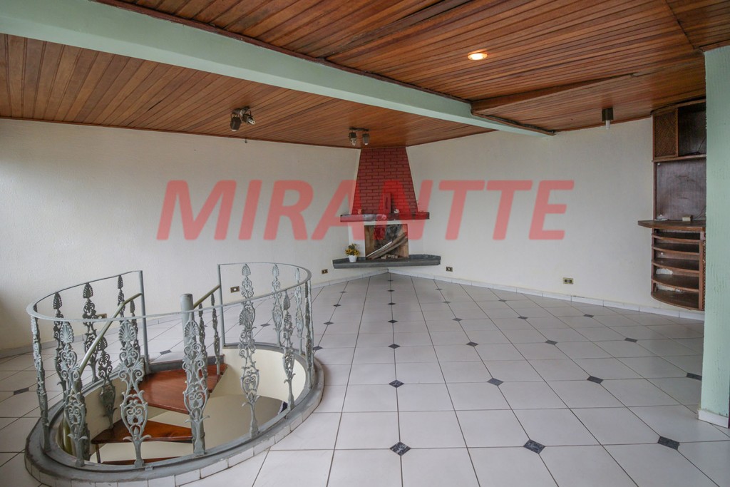 Cobertura de 170m² com 3 quartos em Barro Branco