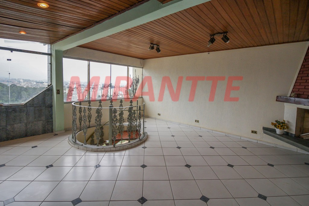 Cobertura de 170m² com 3 quartos em Barro Branco