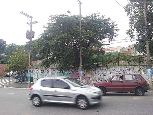Terreno de m² em Imirim
