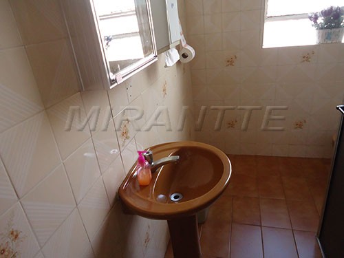 Sobrado de 178m² com 3 quartos em Santana