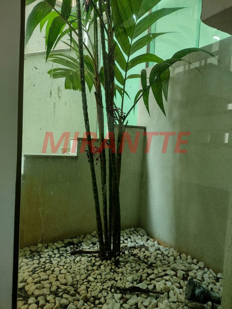 Sobrado de 283m² com 3 quartos em Água Fria