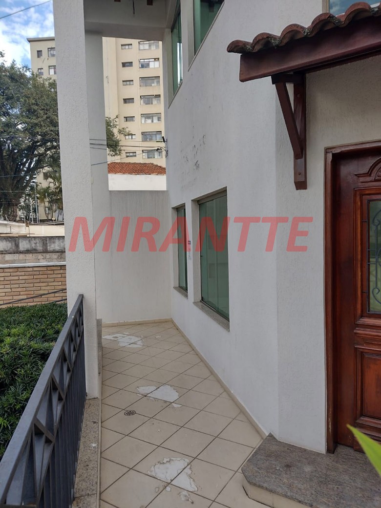 Sobrado de 283m² com 3 quartos em Água Fria