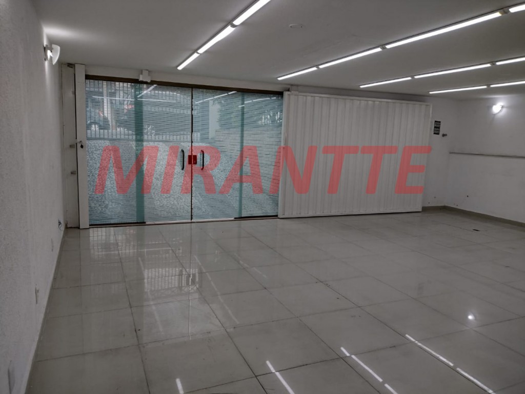 Sobrado de 283m² com 3 quartos em Água Fria