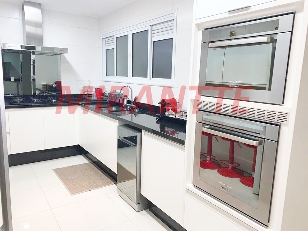 Apartamento de 260m² com 3 quartos em Santana