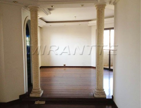 Apartamento de 250m² com 3 quartos em Tatuapé