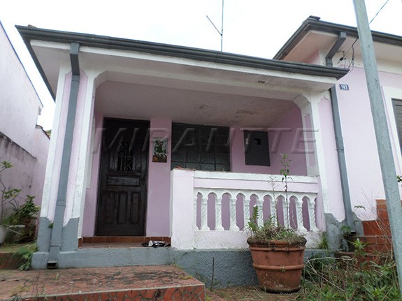 Terreno de 320m² com 2 quartos em Vila Nivi
