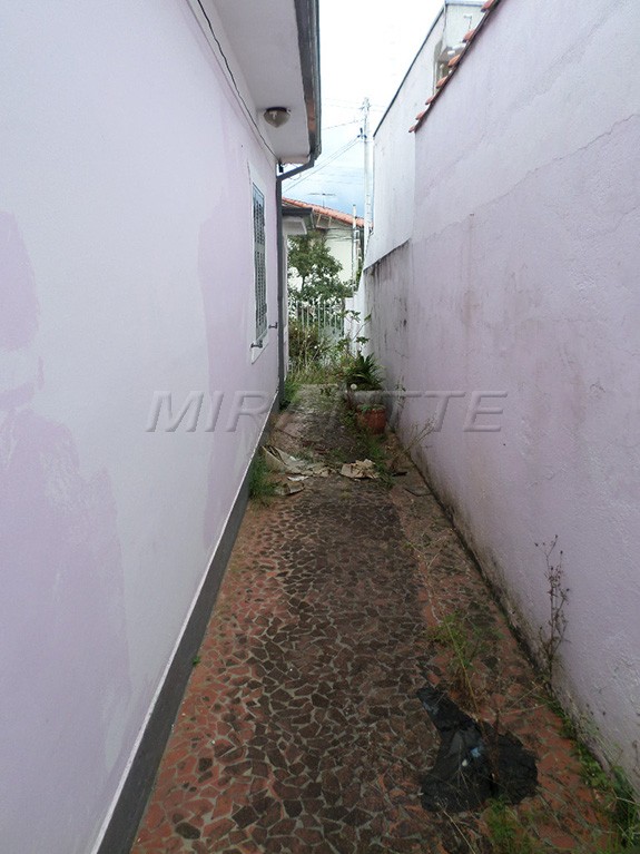 Terreno de 320m² com 2 quartos em Vila Nivi