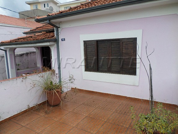 Terreno de 320m² com 2 quartos em Vila Nivi