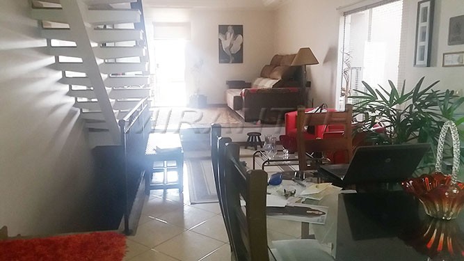 Sobrado de 168m² com 3 quartos em Parada Inglesa