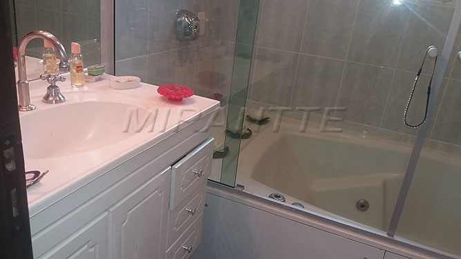 Sobrado de 168m² com 3 quartos em Parada Inglesa