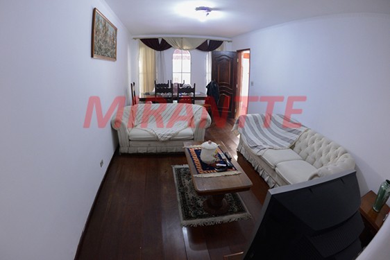Sobrado de 290m² com 4 quartos em Tremembe