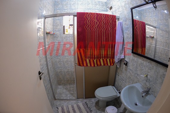 Sobrado de 290m² com 4 quartos em Tremembe
