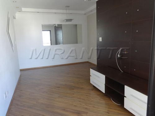 Apartamento com 3 quartos em Santa Teresinha