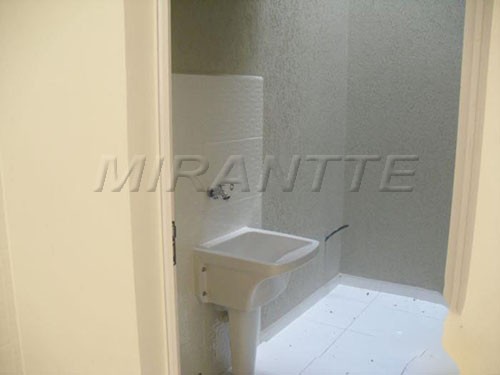 Cond. fechado de 29m² com 1 quarto em Tucuruvi