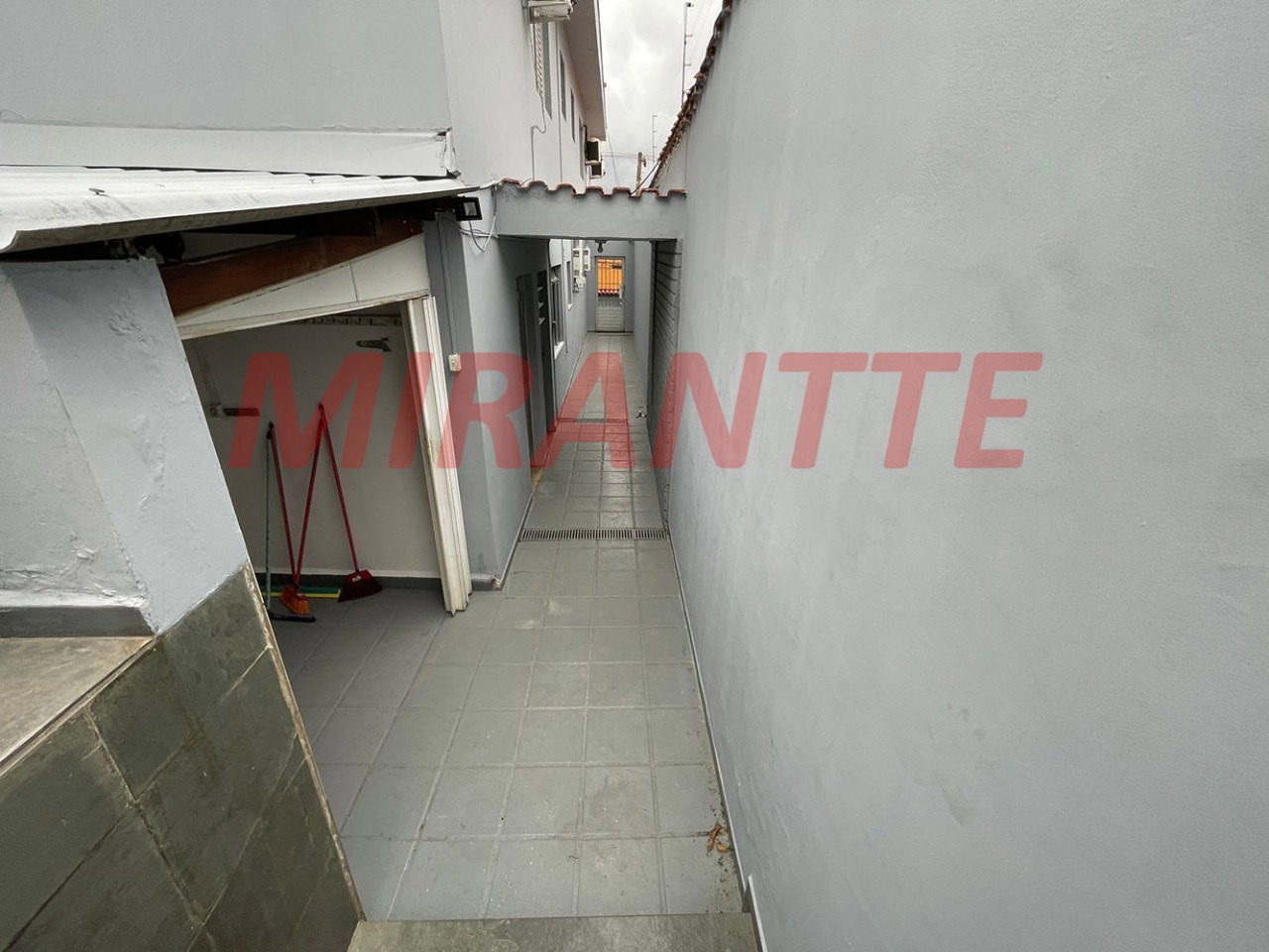 Sobrado de 286m² com 4 quartos em Imirim