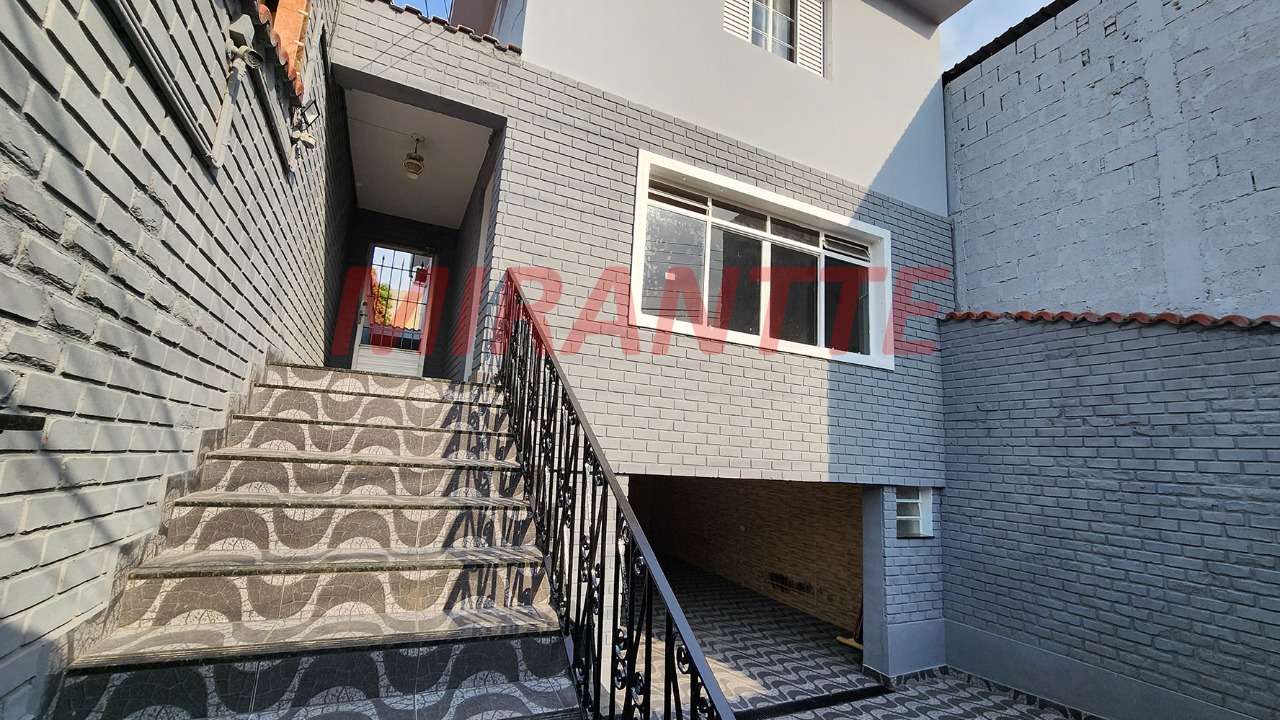 Sobrado de 286m² com 4 quartos em Imirim