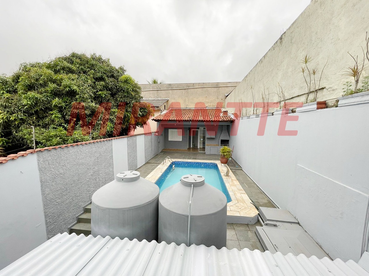 Sobrado de 286m² com 4 quartos em Imirim