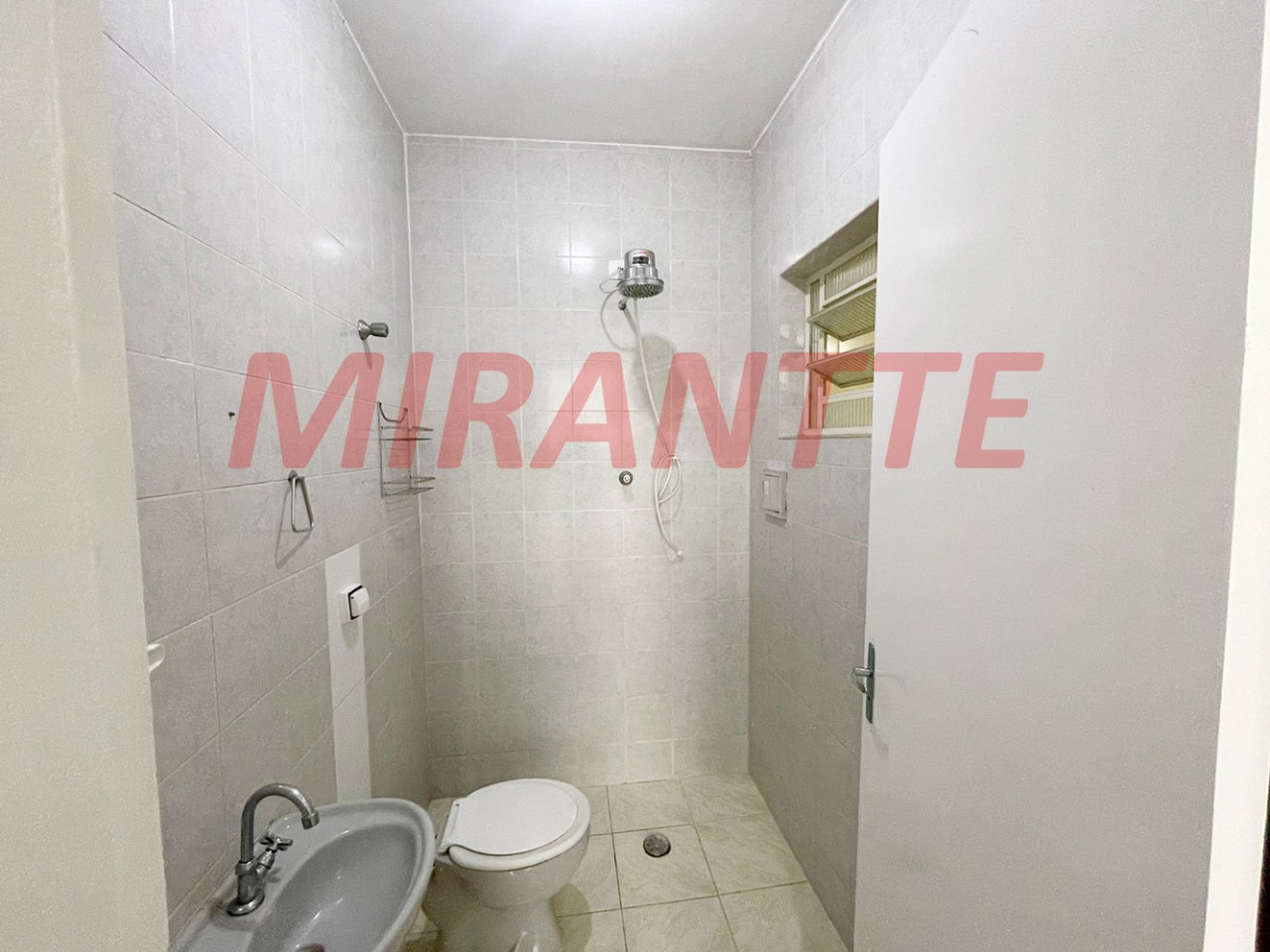 Sobrado de 286m² com 4 quartos em Imirim