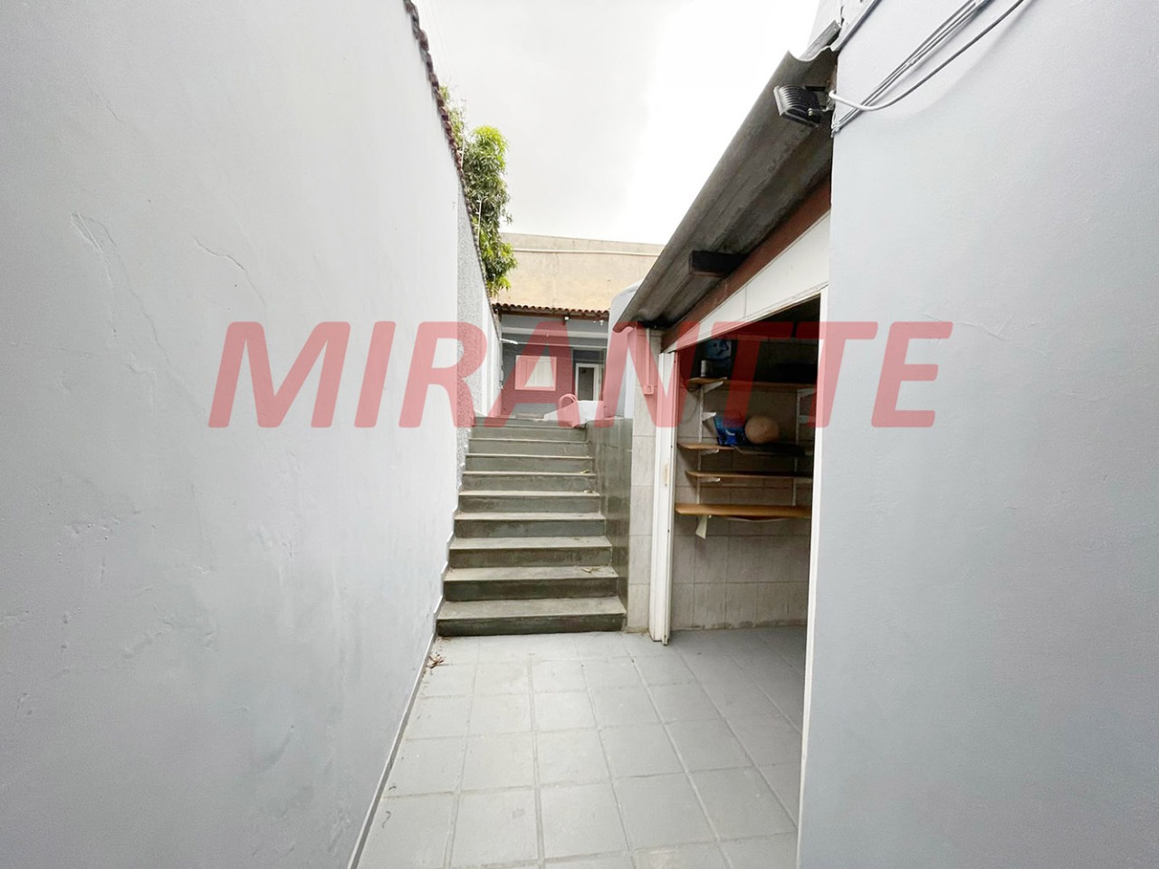 Sobrado de 286m² com 4 quartos em Imirim