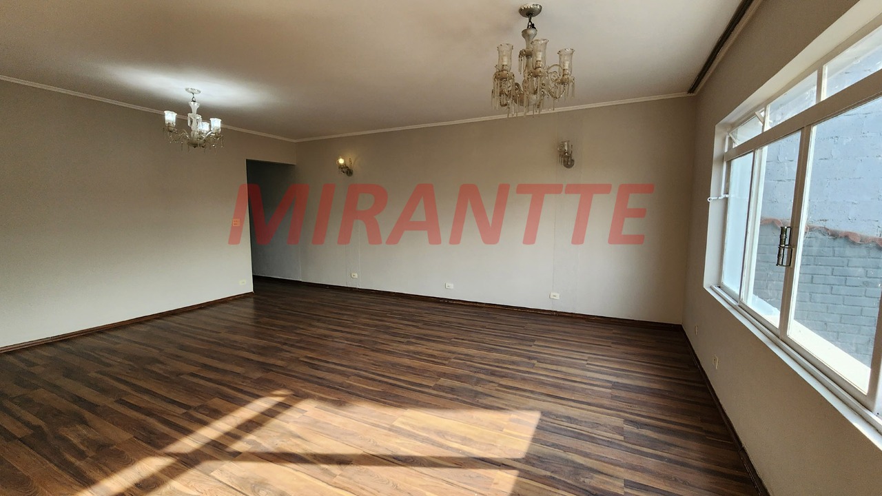 Sobrado de 286m² com 4 quartos em Imirim