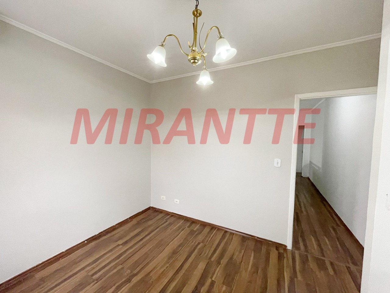 Sobrado de 286m² com 4 quartos em Imirim