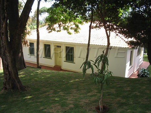 Casa terrea de 250m² com 4 quartos em Horto Florestal