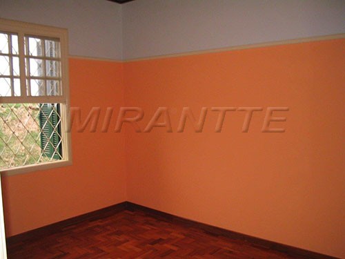 Casa terrea de 250m² com 4 quartos em Horto Florestal
