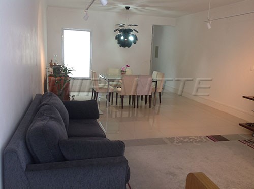 Sobrado de 243m² com 3 quartos em Vila Romana
