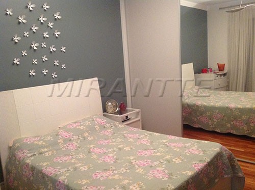 Sobrado de 243m² com 3 quartos em Vila Romana