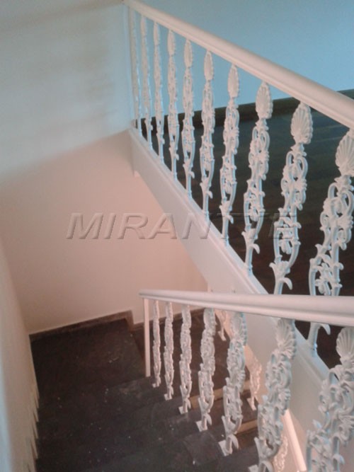 Sobrado de 340m² com 3 quartos em Jardim Virginia Bianca