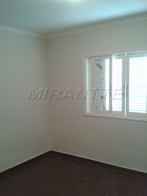 Sobrado de 340m² com 3 quartos em Jardim Virginia Bianca