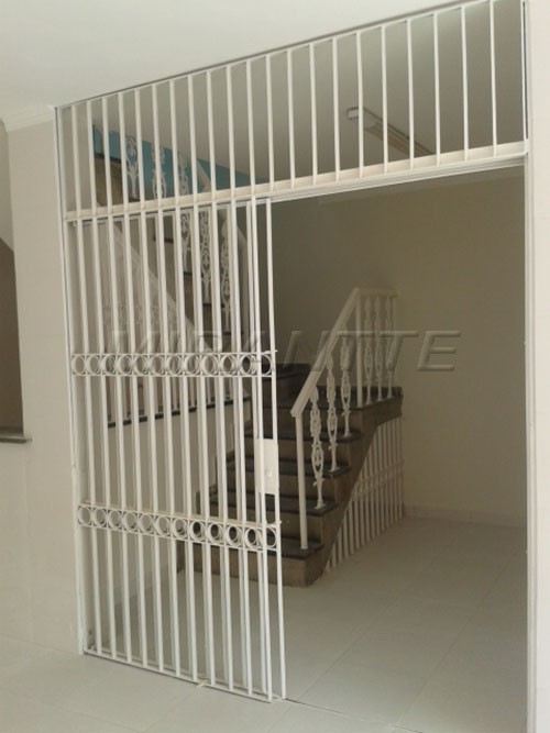 Sobrado de 340m² com 3 quartos em Jardim Virginia Bianca