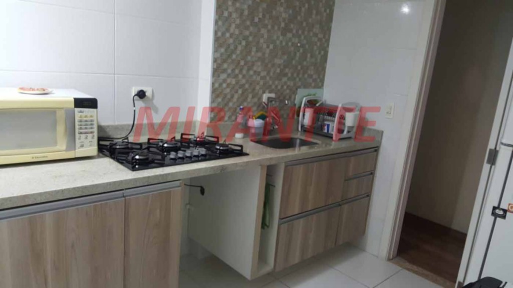Apartamento de 50m² com 2 quartos em Barro Branco