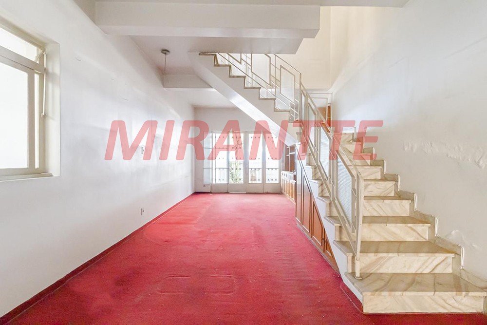 Sobrado de 282m² com 4 quartos em Cambuci